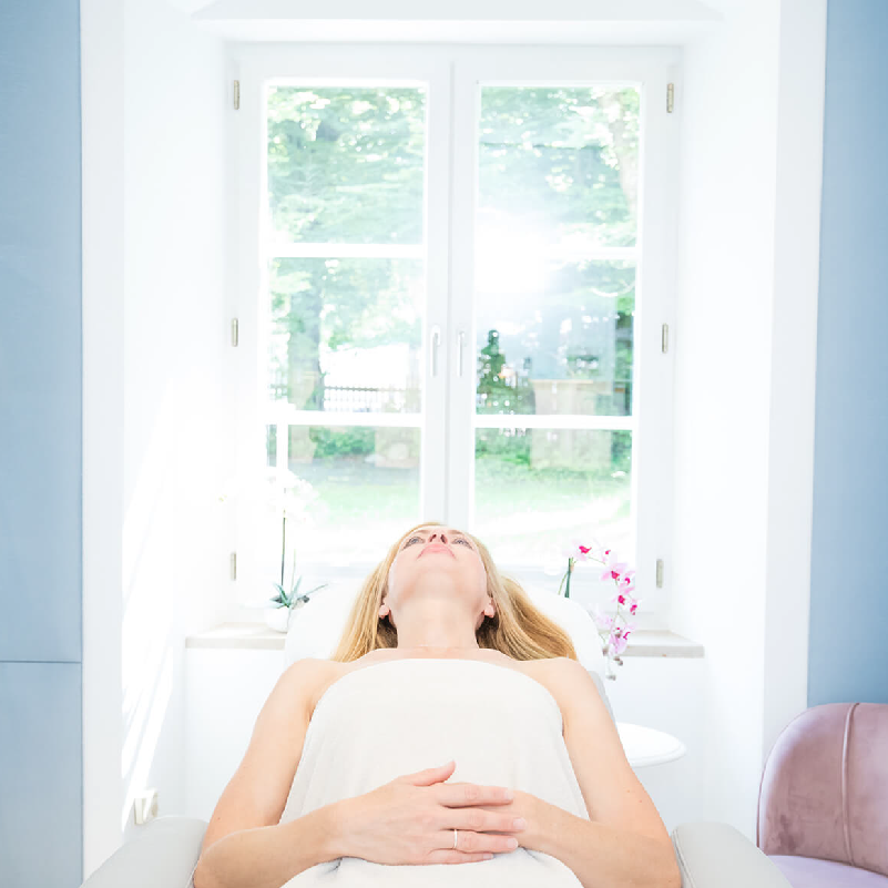 Fruchtsäurepeeling München Dermatologische Expertise für glatte und strahlende Haut