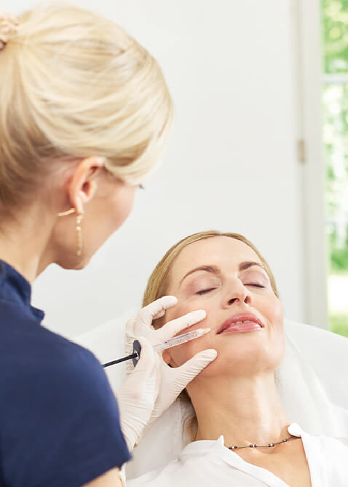 Hyaluron München Dermatologische Behandlung für sanfte Frische und ein natürliches Aussehen