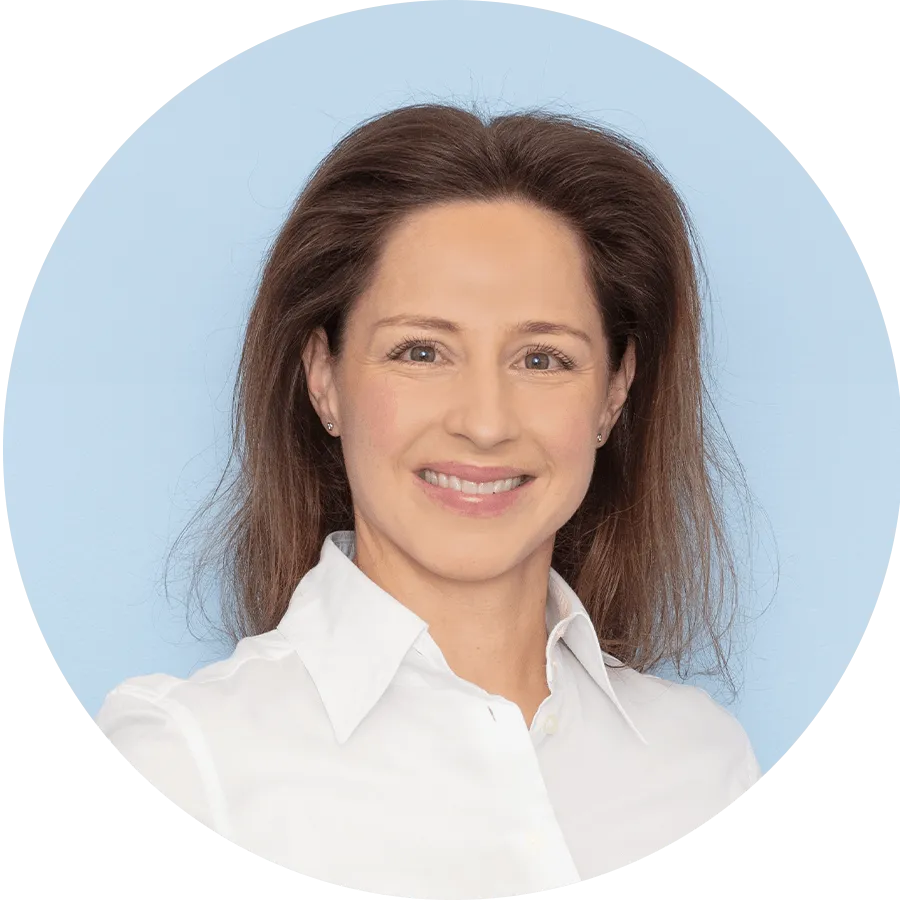 Julia_Walch_2024_900x900_Spezialistin_Dermatologie