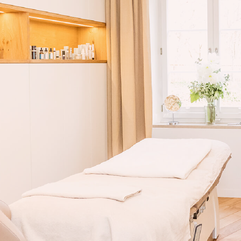 Quadrat - Dermatologie im Schlosspalais_20